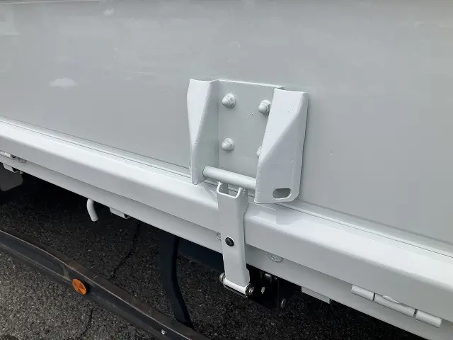 三菱 キャンター TPG-FEA50(2WD)の写真22