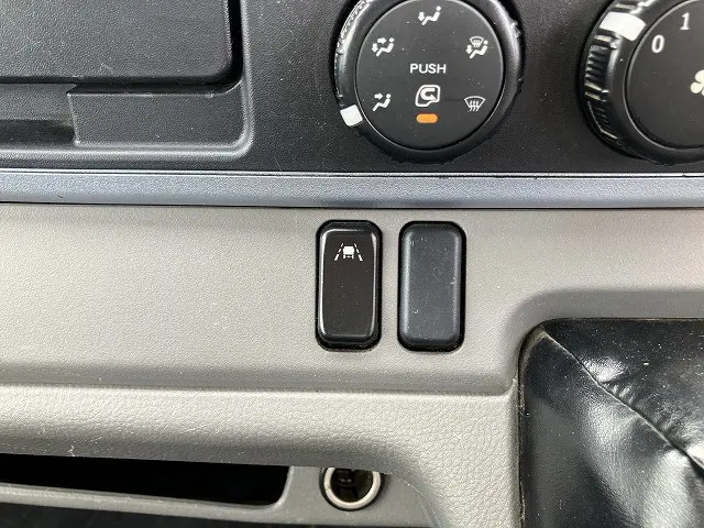 三菱 キャンター TPG-FEA50(2WD)の写真39