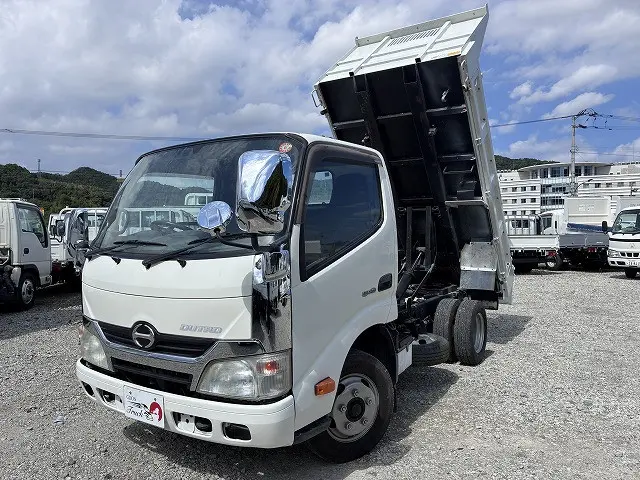 日野 デュトロ TKG-XZC610T(2WD)の写真1