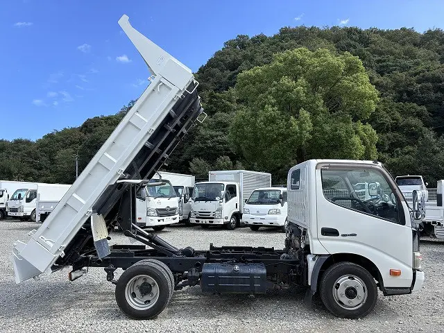 日野 デュトロ TKG-XZC610T(2WD)の写真5