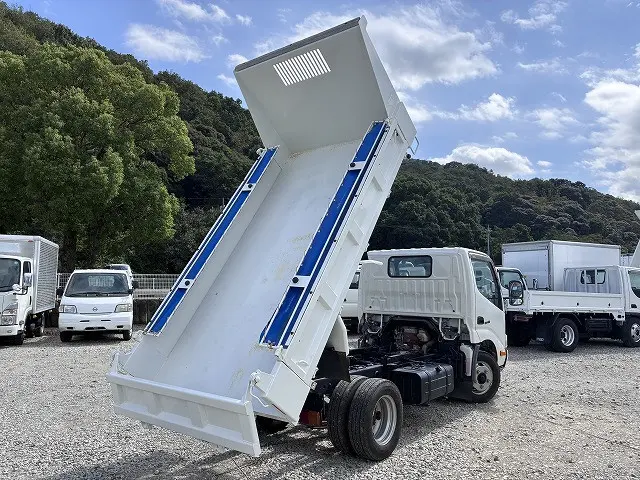 日野 デュトロ TKG-XZC610T(2WD)の写真8