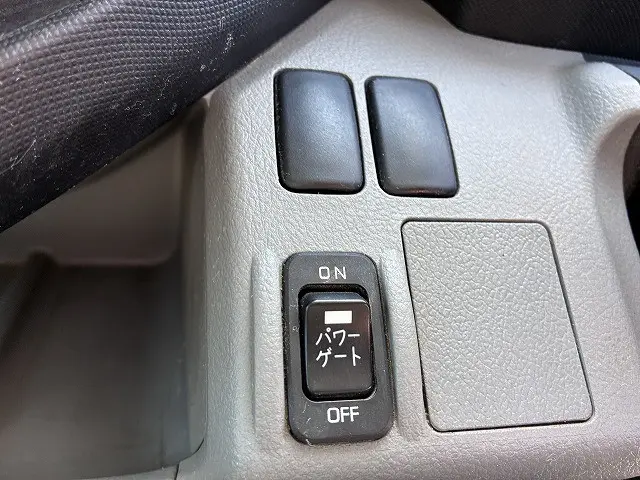 日野 デュトロ TKG-XZU710M(2WD)の写真32