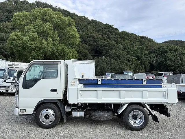 いすゞ エルフ TKG-NKR85AN(2WD)の写真11