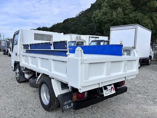 いすゞ エルフ TKG-NKR85AN(2WD)の写真13