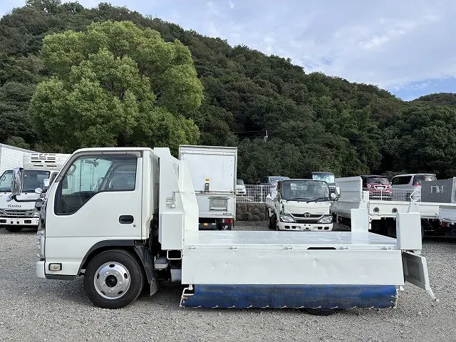 いすゞ エルフ TKG-NKR85AN(2WD)の写真18
