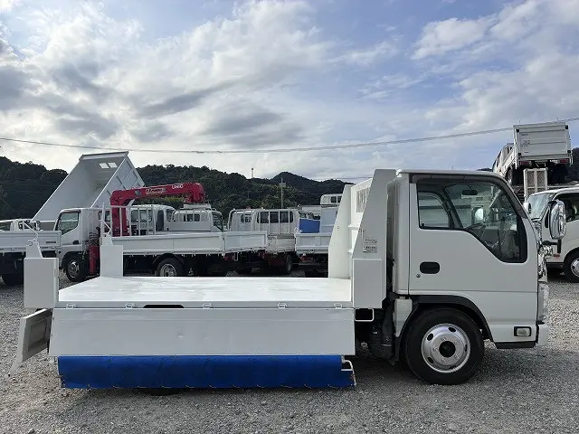 いすゞ エルフ TKG-NKR85AN(2WD)の写真19