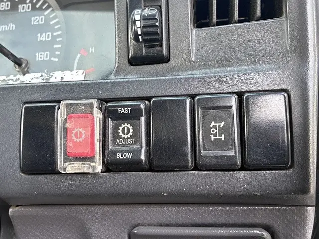 いすゞ エルフ TKG-NKR85AN(2WD)の写真42