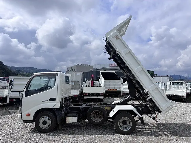 日野 デュトロ TKG-XZU610T(2WD)の写真4