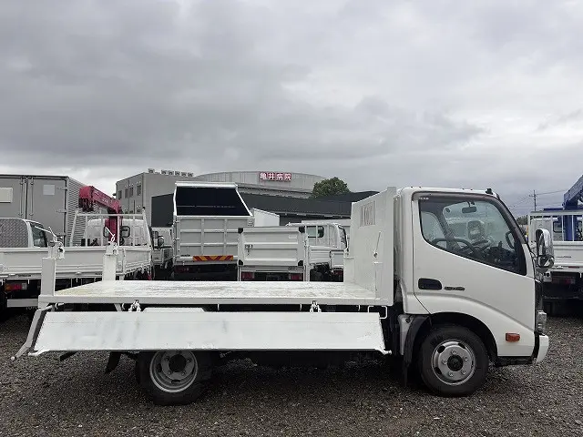 日野 デュトロ TKG-XZU610T(2WD)の写真12