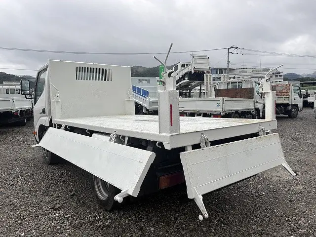 日野 デュトロ TKG-XZU610T(2WD)の写真13