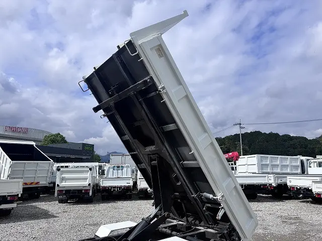 日野 デュトロ TKG-XZU610T(2WD)の写真27