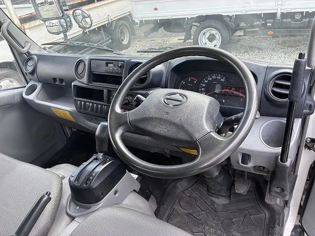日野 デュトロ TKG-XZU610T(2WD)の写真34