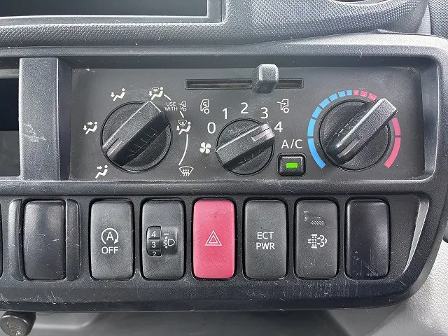 日野 デュトロ TKG-XZU610T(2WD)の写真36