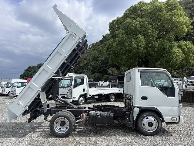 いすゞ エルフ TKG-NJR85AN(2WD)の写真5