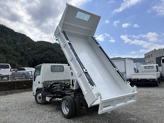 いすゞ エルフ TKG-NJR85AN(2WD)の写真6