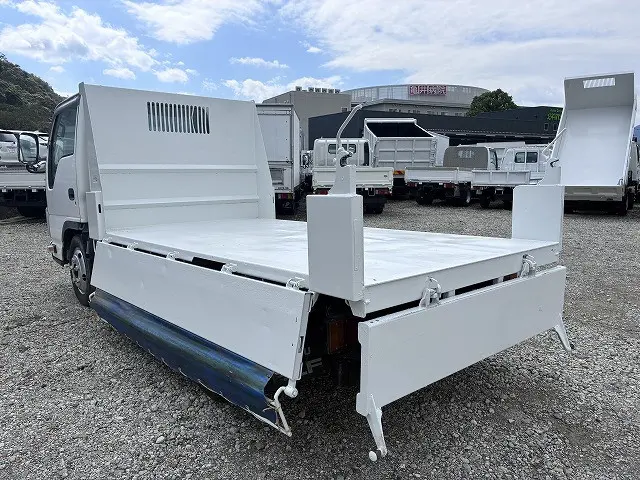 いすゞ エルフ TKG-NJR85AN(2WD)の写真20