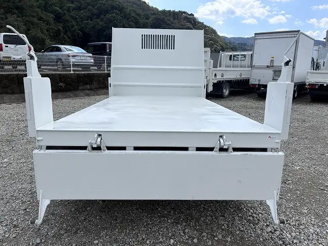 いすゞ エルフ TKG-NJR85AN(2WD)の写真21