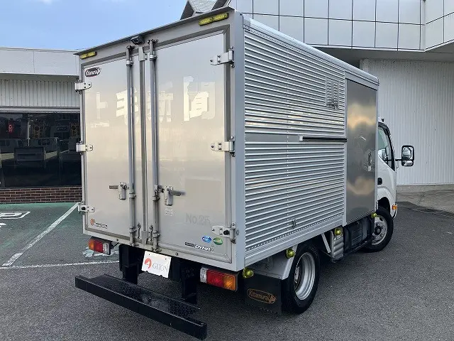 トヨタ ダイナ 2RG-XZU605(2WD)の写真8