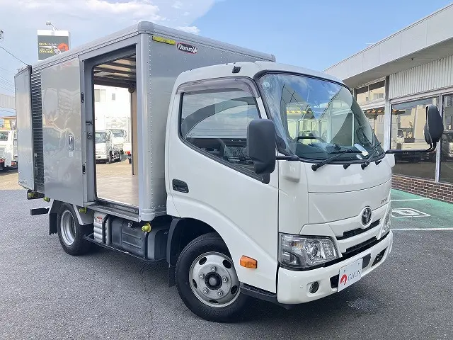 トヨタ ダイナ 2RG-XZU605(2WD)の写真10