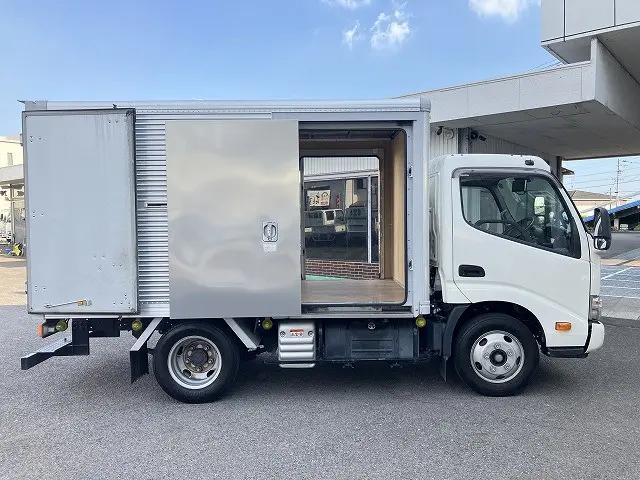 トヨタ ダイナ 2RG-XZU605(2WD)の写真12