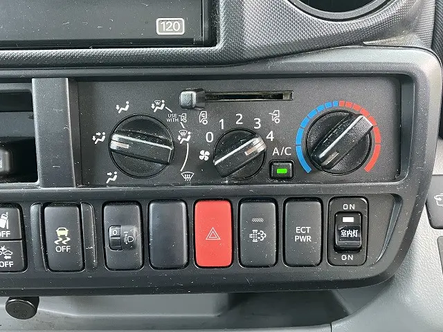 トヨタ ダイナ 2RG-XZU605(2WD)の写真42