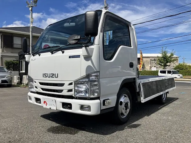 いすゞ エルフ 2RG-NJR88A(2WD)の写真9