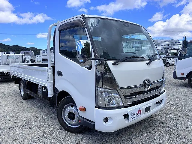 トヨタ ダイナ 2RG-XZU712(2WD)の写真3