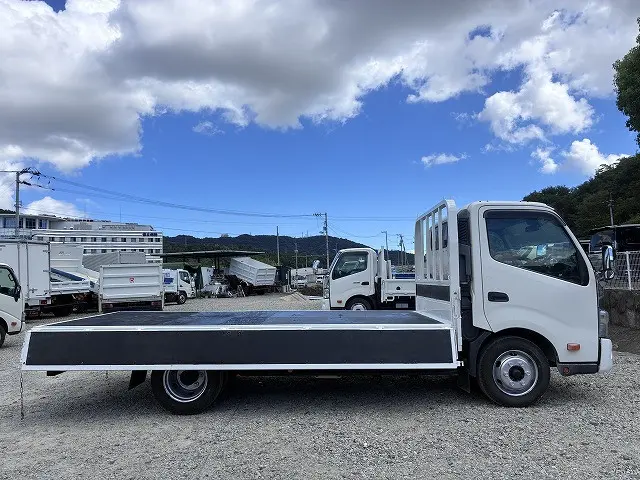 トヨタ ダイナ 2RG-XZU712(2WD)の写真12