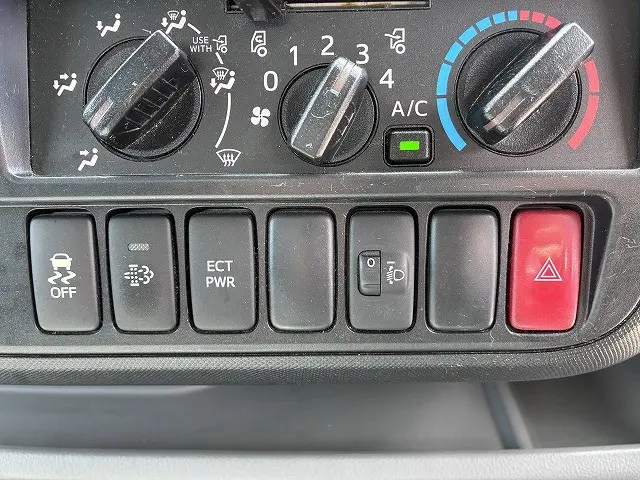トヨタ ダイナ 2RG-XZU712(2WD)の写真33