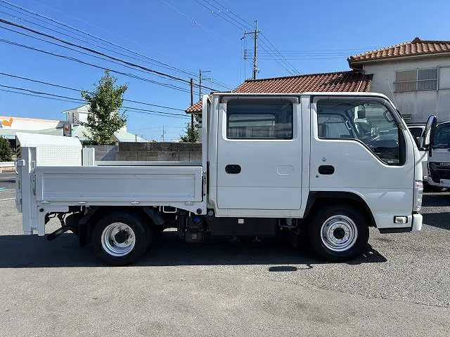 いすゞ エルフ 2RG-NHR88A(2WD)の写真5