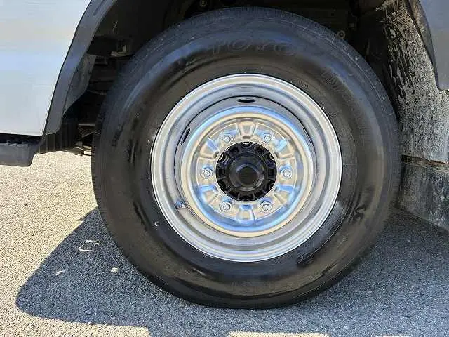 いすゞ エルフ 2RG-NHR88A(2WD)の写真30