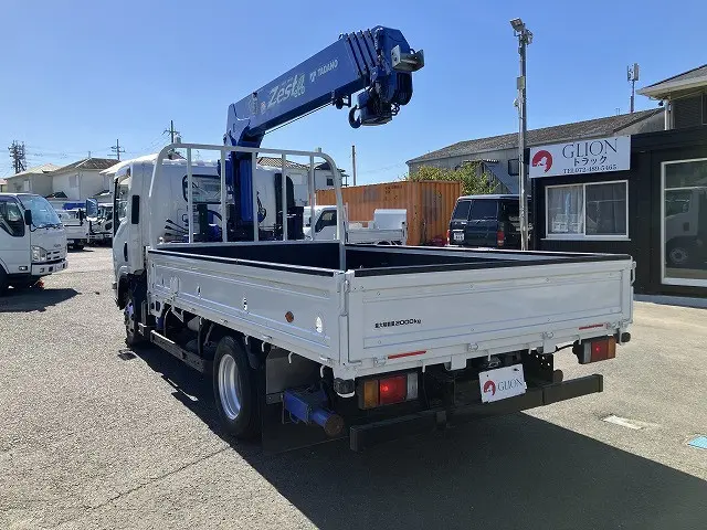 いすゞ エルフ TDG-NPS85AR(4WD)の写真6