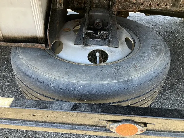 いすゞ エルフ TDG-NPS85AR(4WD)の写真23