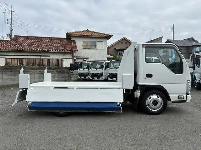 いすゞ エルフ TPG-NJR85AD(2WD)の写真19