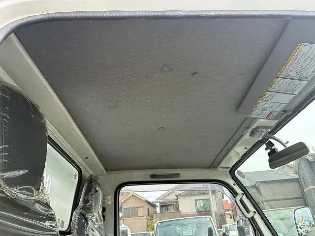 いすゞ エルフ TPG-NJR85AD(2WD)の写真36