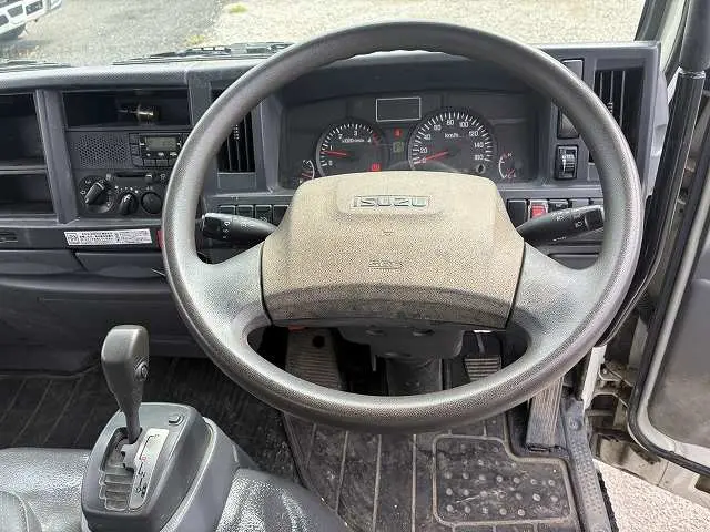 いすゞ エルフ TPG-NJR85AD(2WD)の写真40