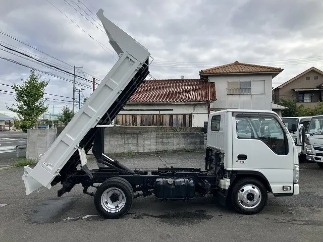 いすゞ エルフ TPG-NJR85AD(2WD)の写真5