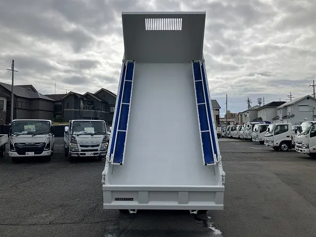 いすゞ エルフ TPG-NJR85AD(2WD)の写真7