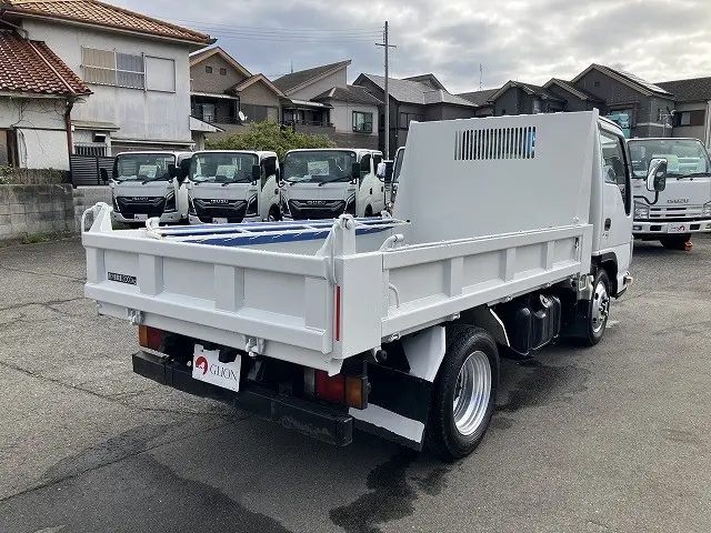 いすゞ エルフ TPG-NJR85AD(2WD)の写真15