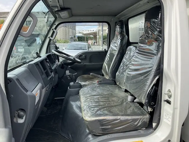 いすゞ エルフ TPG-NJR85AD(2WD)の写真44