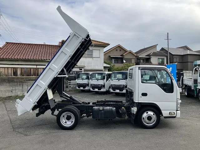 いすゞ エルフ TPG-NJR85AD(2WD)の写真5