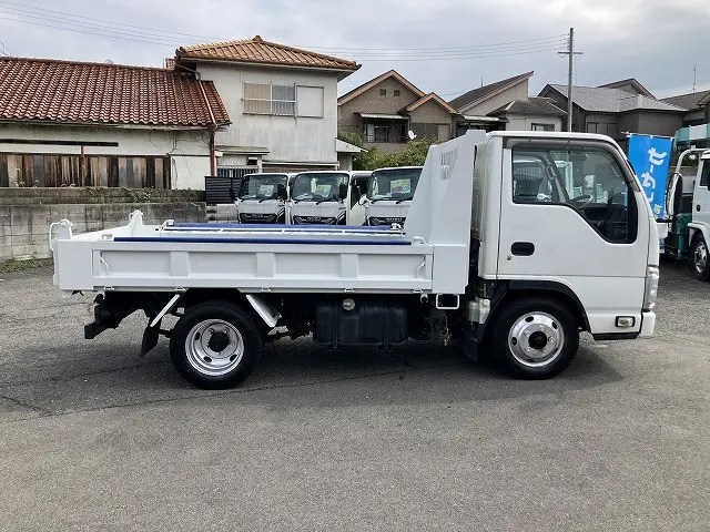 いすゞ エルフ TPG-NJR85AD(2WD)の写真12
