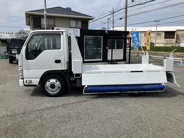 いすゞ エルフ TPG-NJR85AD(2WD)の写真18