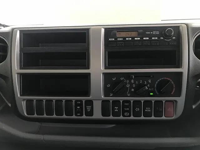 トヨタ トヨエース TKG-XZU775(4WD)の写真27