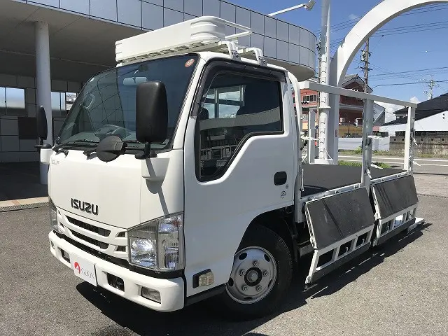 いすゞ エルフ 2RG-NKR88A(2WD)の写真9