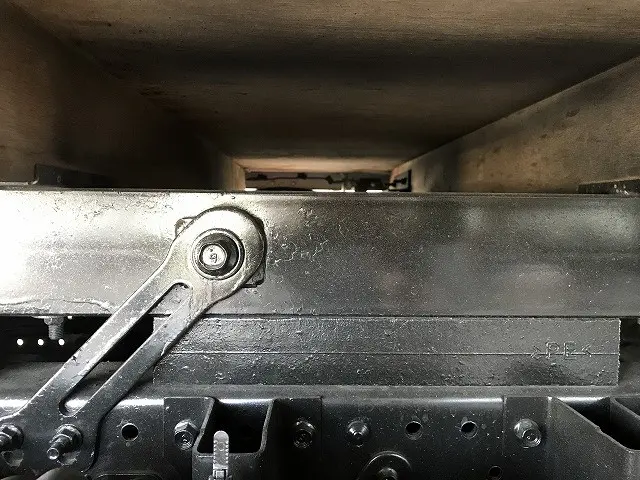 いすゞ エルフ 2RG-NKR88A(2WD)の写真30