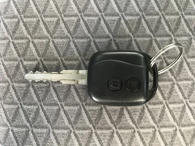 いすゞ エルフ 2RG-NKR88A(2WD)の写真36