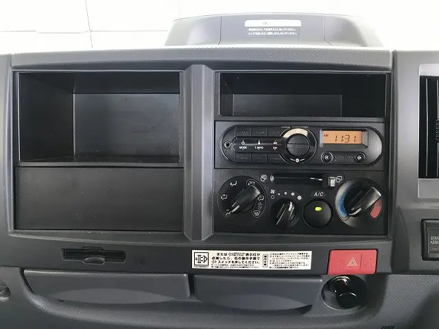 いすゞ エルフ 2RG-NKR88A(2WD)の写真40