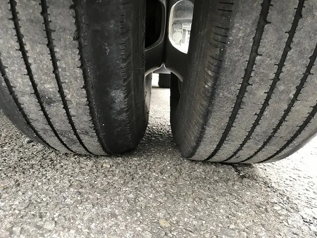 いすゞ エルフ 2RG-NHR88A(2WD)の写真31