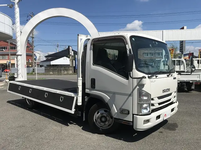 いすゞ エルフ 2RG-NPR88AR(2WD)の写真10